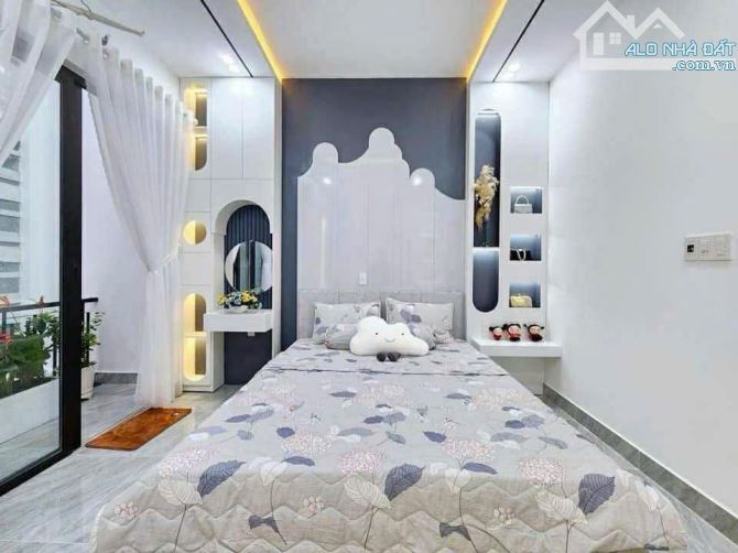 Bán nhà 3 tầng số 17 đường LÊ VĂN THỊNH đứng trước nhà nhìn thấy Biển - 1