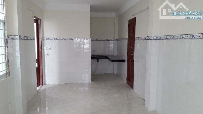 Cho thuê  phòng có wc riêng, an ninh, sân vườn thoáng mát, ban công riêng - 1