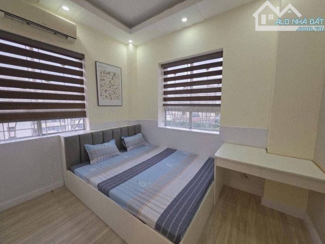 Bán căn chung cư Nam Trung Yên 2 ngủ đủ nội thất, trung tâm Cầu Giấy, nhà thoáng đẹp - 1