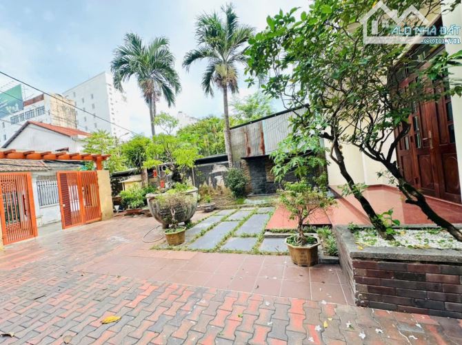 CHO THUÊ NGUYÊN BIỆT THỰ SÂN VƯỜN - NGAY PHỐ TÂY - TP HUẾ - 1