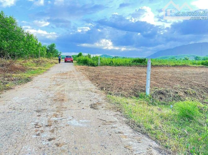 Bán đất vườn Khánh Hiệp giá rẻ mặt đường bê tông 6m thông gần Uỷ ban - 1