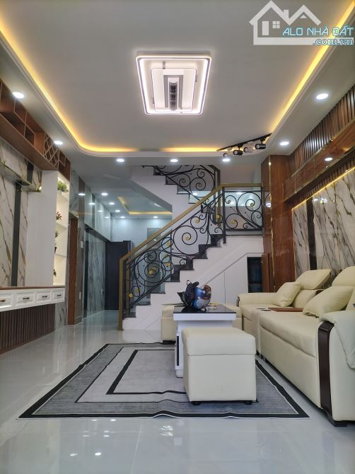NHÀ PHỐ 3 TẦNG NGUYỄN THỊ THẬP NỐI DÀI HẺM OTO ĐỖ CỬA, tiện ở GIA ĐÌNH 3 thế hệ nhỉnh 6 TỶ - 1
