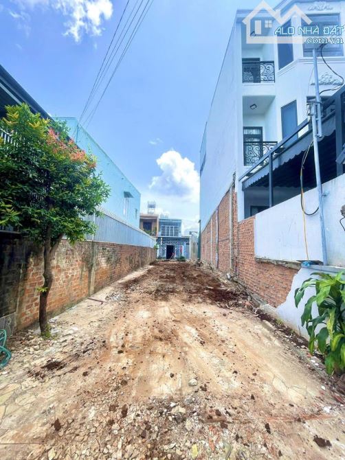 Đất mặt tiền kinh doanh ngay trường học mặt tiền Trần Phú dân cư đông đúc - 1