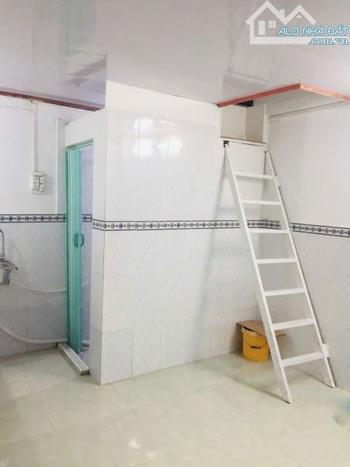 Nhà C4 HXH 82m2, Sát Mặt Tiền - Nguyễn Duy Cung GV - 1