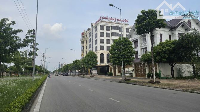 bán 1 lô Hỗn hợp mặt đg Trường Chinh - khu ĐTM phía Tây TpHD - Diện tích 600m, MT 20m - Hư - 1