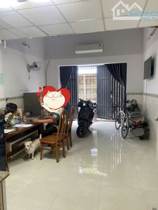 HƠN 2 TỶ CÓ NHÀ ĐẸP 35M2 (4x8.5)- HẺM XE HƠI THÔNG GẦN TRƯỜNG KIM ĐỒNG- LIÊN KHU 4-5 - SHR - 1