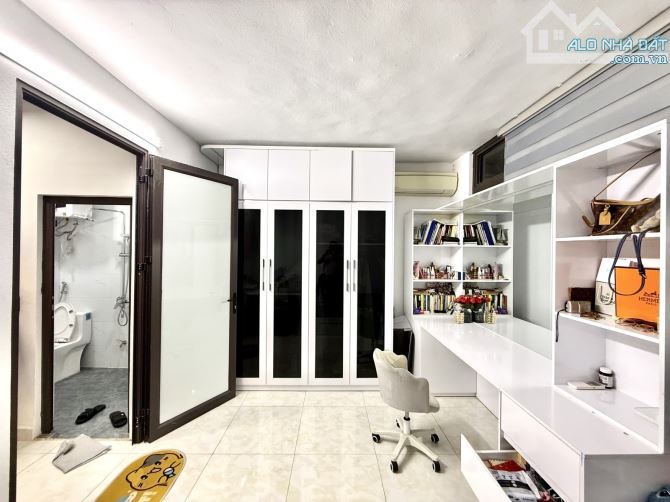 Bán nhà Ngõ Văn Hương 23m2 nhà mới đẹp mặt tiền rộng đủ nội thất ở luôn 5.65 tỷ - 1