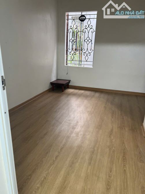Cho thuê căn hộ tập thể Mai Động, 60m2, 2 ngủ, 1 vệ sinh, 6.5 Triệu - 1