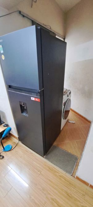 Cho thuê căn hộ tập thể tầng 3 Quỳnh Mai, 50m ở tầng 3, 2 ngủ, 7tr5 /tháng ctl - 1
