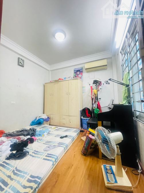 CHỈ 6.2 TỶ NHÀ NGÕ 363 NAM DƯ - HOÀNG MAI: 45M², 4 TẦNG, MT 3.5M - LÔ GÓC, GẦN PHỐ! - 1