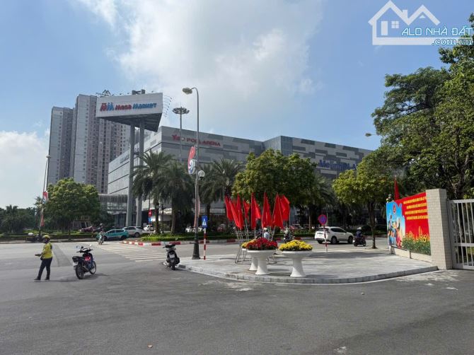 Bán Nhà Phân Lô Tô Hiệu METRO Ô Tô Tránh Lô Góc 65m 6 Tầng Thang Máy 17.4 Tỷ - 1