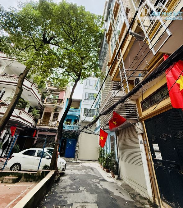 NHÀ MẶT NGÕ Ô TÔ 7 CHỖ, PHÂN LÔ QUÂN ĐỘI – GIÁ CỰC KÌ HIẾM, NẰM NGAY NGÃ TƯ SỞ - 1