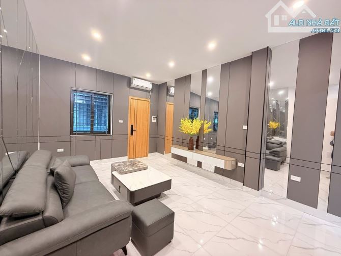 💥Siêu Tập thể Thái Thịnh 115m2, 3 ngủ, Nội thất cực chất, trung tâm Đống Đa, hơn 4 tỷ - 1