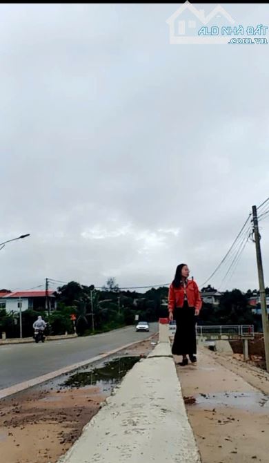 TÔI CHÍNH CHỦ CẦN NHƯỢNG LẠI - LÔ ĐẤT Ở - 30M MT ĐƯỜNG DT725 - HỒ MÊ LINH - ĐÀ LẠT - 12