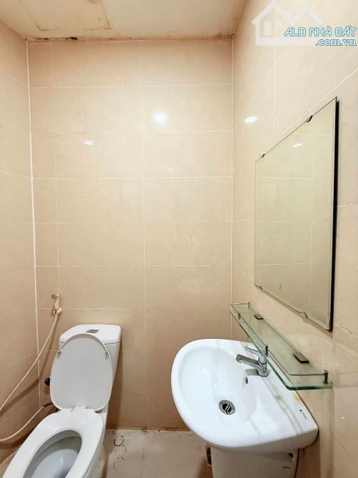 CHDV ĐIỆN BIÊN PHỦ 103m2 TẠO DÒNG TIỀN GẦN 80TR/THÁNG - 11.6 TỶ - 12