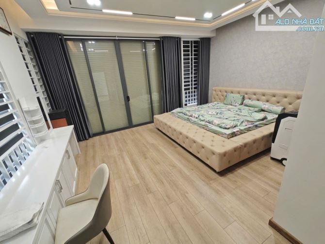 BIỆT THỰ MẶT TIỀN ĐƯỜNG NGUYỄN THÀNH PHƯƠNG - P.TRẤN BIÊN - 12