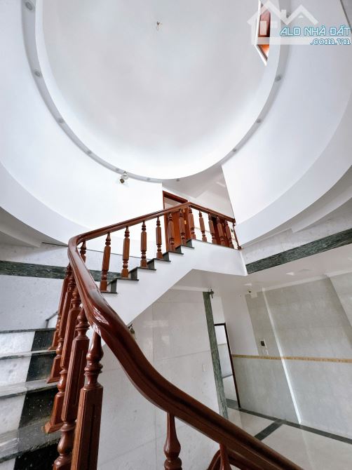 NP596 Bán gấp siêu phẩm biệt thự Tân Cổ Điển góc 2mt Ngang 16m sàn xây dựng 1000m2 - - 13