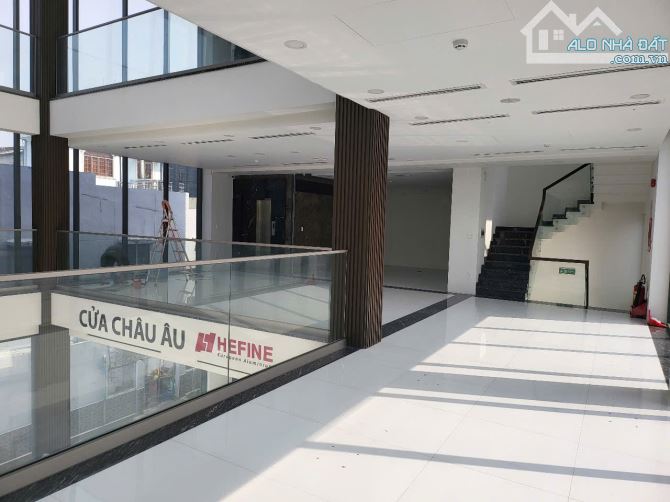Cho thuê nhà nguyên căn mặt tiền đường Nguyễn Ái Quốc, tòa nhà rộng đẹp - 14