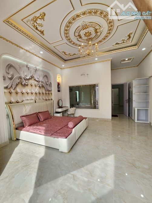 Bán nhà Tân Cổ Điển, full nội thất p.An Phú, Tp.Thuận An chỉ 6 tỷ TL M6356 - 16