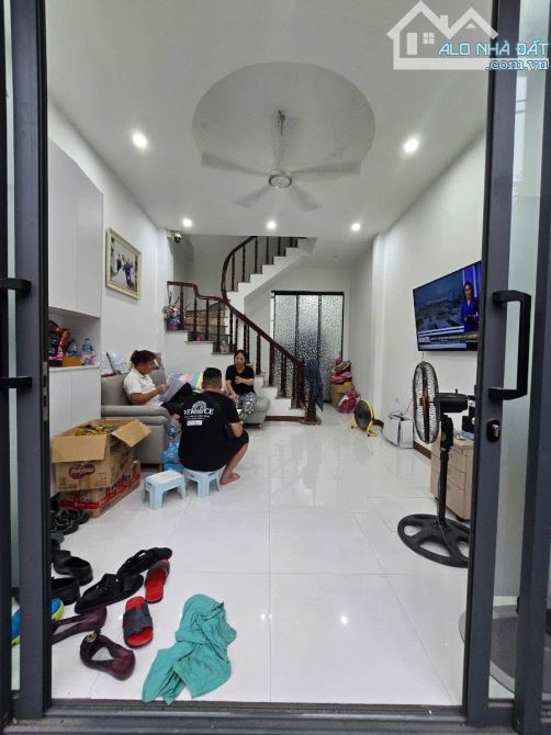 PHỐ KIM GIANG-ĐẠI KIM_KINH DOANH ĐỈNH_OTO ĐỖ CỬA_4 TẦNG_NỘI THẤT KHÁCH SẠN_45M_9 TỶ - 17