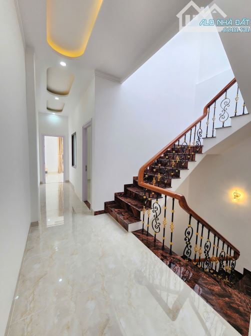 Bán nhà Tân Cổ Điển, full nội thất p.An Phú, Tp.Thuận An chỉ 6 tỷ TL M6356 - 19