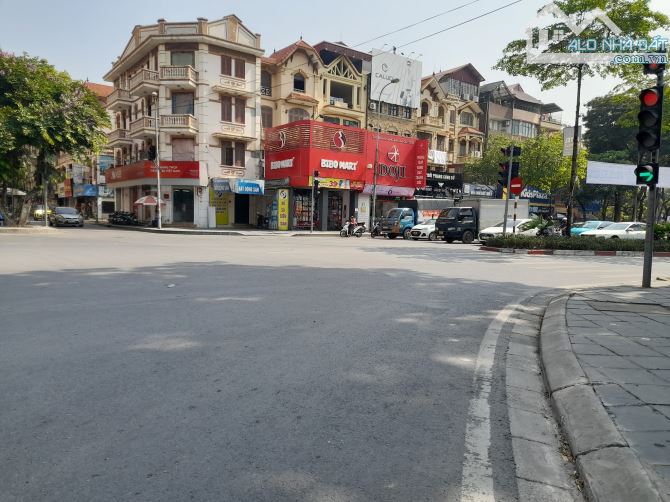 Mảnh đất vàng mặt phố Nguyễn Hữu Thọ - 450m2, mặt tiền 21m cơ hội đầu tư siêu lợi - 145 Tỷ - 2