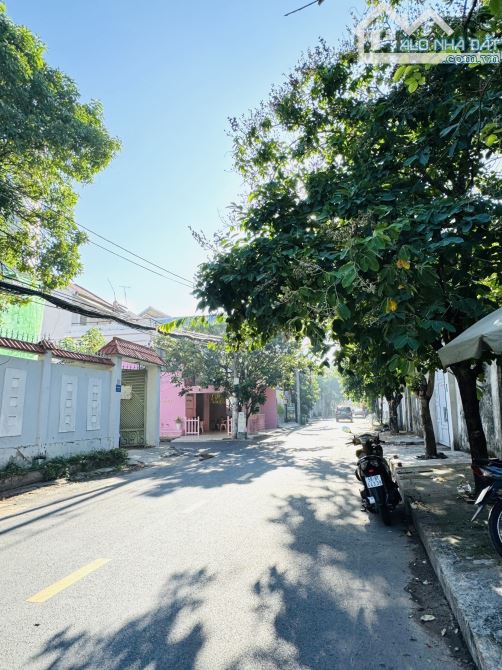 Bán Đất MT Ngô Quang Huy,Thảo Điền DT:214m2(7,5mx29m) CTXD Hầm 6 Tầng-Giá 75 Tỷ TL - 2
