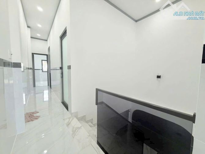 Bán nhà 1 trệt 1 lầu gần Bến xe Biên Hòa, Chợ Bửu Long, 72m2, giá 4 tỷ 950. - 2