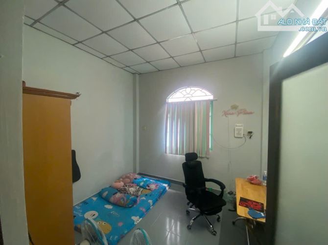 HIẾM BÁN ! ÔNG ÍCH KHIÊM Q11 GÓC HAI MẶT TIỀN HẺM XE HƠI - 6,4 TỶ - 3 TẦNG - 47m2 - 5PN - 2