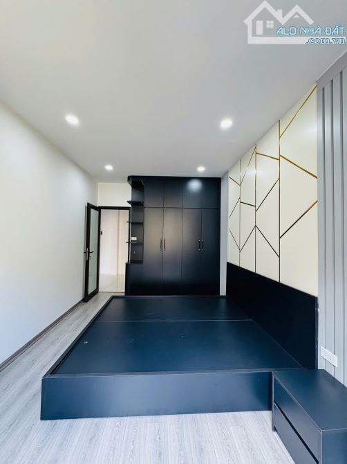 HIẾM-RẺ !!! Hoàng Hoa Thám, 54m, 4ngủ, Ngõ ba gác, Nhà mới đẹp ở luôn, Tiện ích bạt ngàn - 2