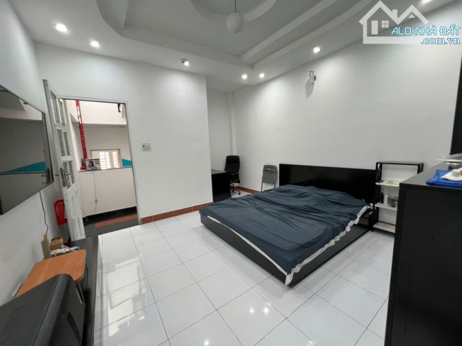 BÁN NHÀ DIỆN TÍCH LỚN – NGAY DƯƠNG BÁ TRẠC, P1 Q8 – CÁCH MẶT TIỀN CHỈ 1 CĂN – GIÁ CHỈ 9.5 - 2