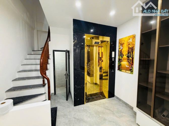 SIÊU PHẨM NGỌC THUỴ DÂN XÂY 7 TẦNG THANG MÁY - FULL NỘI THẤT NHẬP KHẨU CAO CẤP - - 2