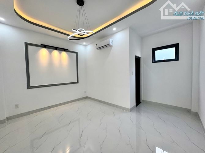 🌈🌈 Bán nhà 4 tầng đường Nguyễn Văn nghi phường 7 quận gò vấp, đường  DT 54(4,3*13m)Giá 9 - 2