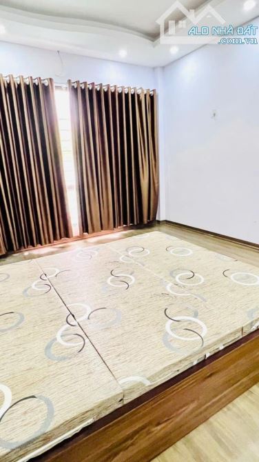 🏠 PHÚC LỢI – 30M², 5 TẦNG, 3 NGỦ Ở NGAY – 5,55 TỶ - 2