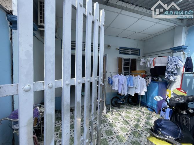 Nhà cấp 4 trung tâm Dĩ An sổ hồng riêng - 2
