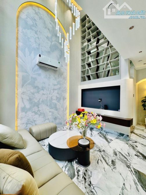 Bán Nhà Hẻm Xe Hơi Gò Vấp-6,5m x 6,5m -4Tầng-3PN-Giá 7,5 Tỷ - 2