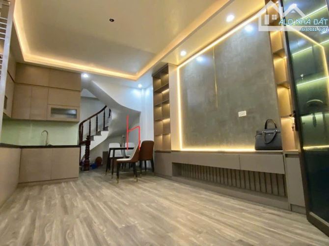 TRUNG TÂM MỸ ĐÌNH- CẦU GIẤY- DÂN XÂY BTCT SẴN XÁCH VALI VỀ Ở- 5P RA BÊN XE MỸ ĐÌNH - 2