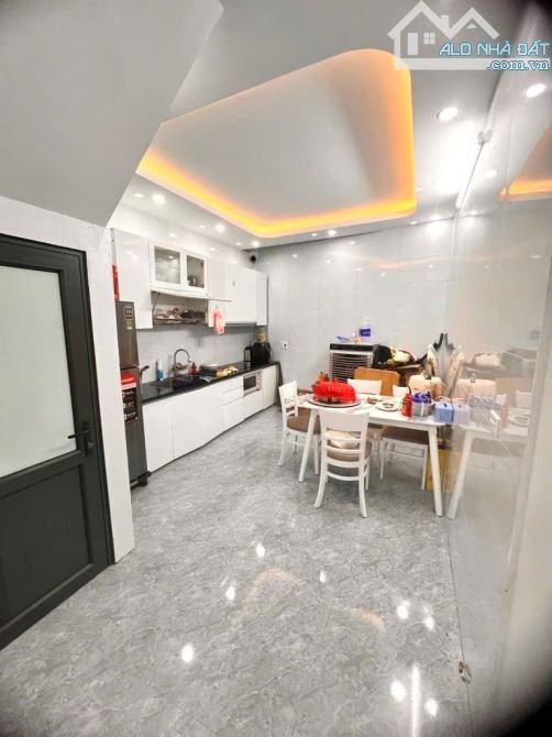 Hiếm - Bán Gấp Nhà 3T Thọ Am 35M2 4,25ty,ngõ rộng,cách oto 10m, gần chợ trường - 2