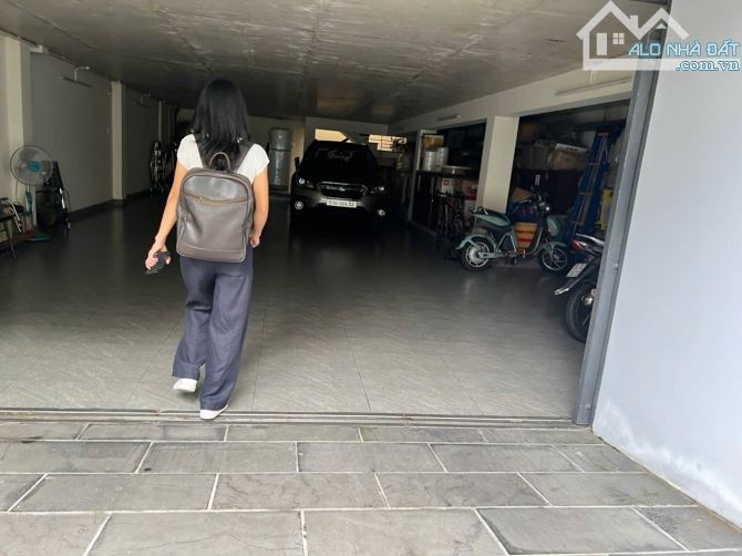 Nhà Đẹp Khu Nguyễn Hoàng 10x20, Hầm 3 Lầu Chủ Thiện Chí Bán - 2