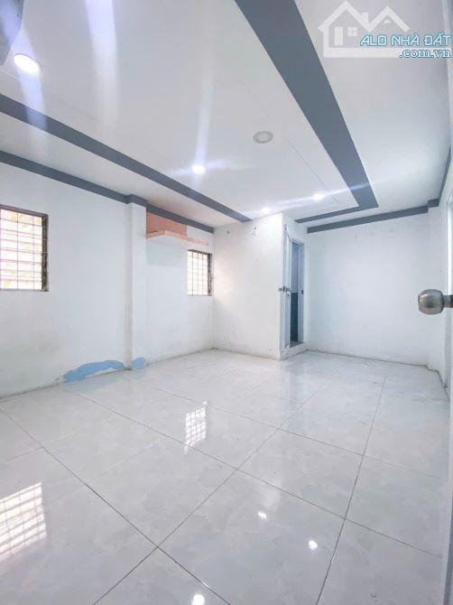 KHU TRUNG TÂM Q10 NGANG 5M2 NHÀ 2 MẶT HẺM TRƯỚC SAU 3TỶ - 2