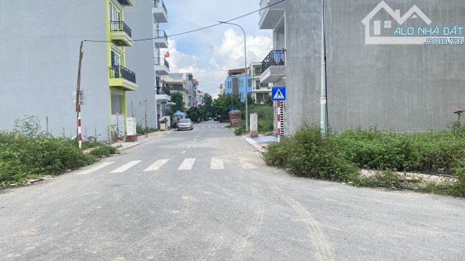 Hàng hiếm chỉ 2,9 tỷ 46m2 đất ngay khu TĐC Kiến Thiết, Sở Dầu, Hồng Bàng - 2