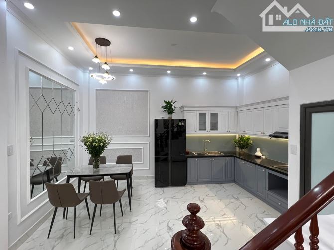 MẶT PHỐ XUÂN ĐỈNH – LÔ GÓC DUY NHẤT – 100M² – 5 TẦNG – GIÁ 30 TỶ - 2