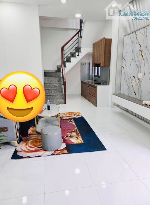 Bán Nhà Nguyễn Văn Quá Q12 - 38M2(4,5 x 9 )- 4Tầng- HXH- Chỉ 4,05 Tỷ. - 2