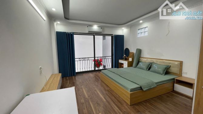 NHÀ ĐẸP-NỘI THẤT -ĐÀM QUANG TRUNG 34M 5T GIÁ 6.9TY-CỰC GẦN PHỐ -Ô TÔ - 2