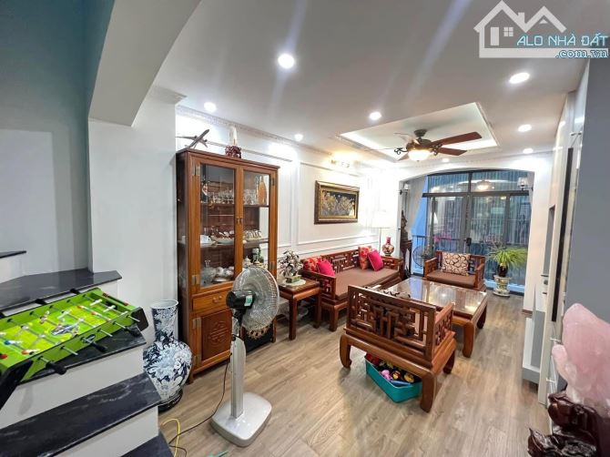 20M Ra Phố Văn Cao, 2 Thoáng Sổ Vuông, 38m2*4T Mt 3.5M Chào 8.6 Tỷ - 2