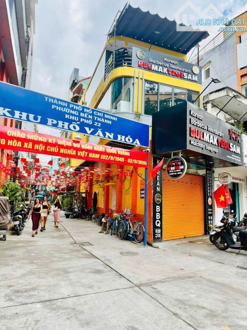 Bán nhà 2 Măt tiền Trần Hưng Đạo, Quận 1, 4,5x18m, 4 Tâng  suốt, HĐT 90tr, 69,9  tỷ. - 2