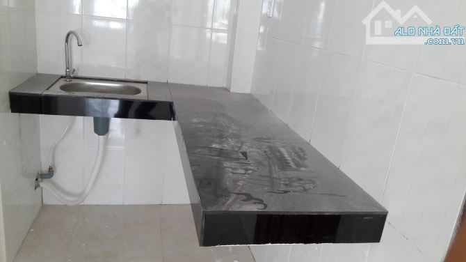 Cho thuê  phòng có wc riêng, an ninh, sân vườn thoáng mát, ban công riêng - 2