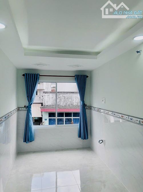Nhà nhỏ 2 tầng mặt tiền kinh doanh Lê Quyên P5Q8. 2.8 tỷ bớt lộc - 2