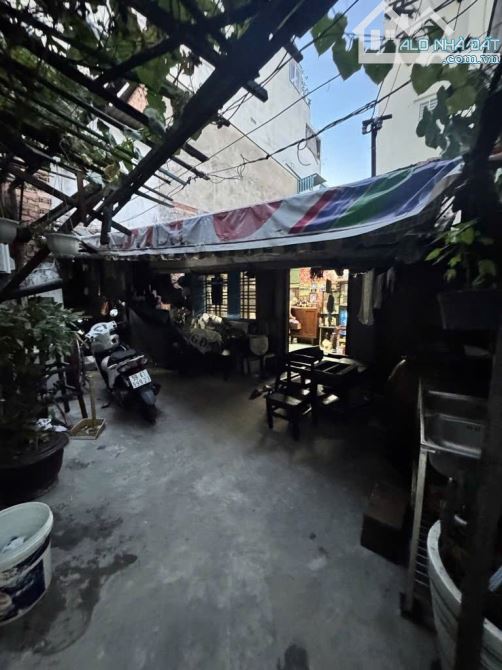 Nhà cũ – 102m2, 2 tầng Tôn Thất Thuyết, không QH – 7,08 tỉ - 2