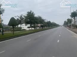 bán 1 lô Hỗn hợp mặt đg Trường Chinh - khu ĐTM phía Tây TpHD - Diện tích 600m, MT 20m - Hư - 2
